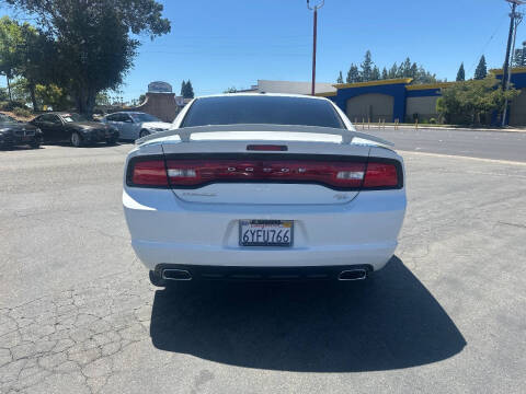 2012 Dodge Charger R/T Plus