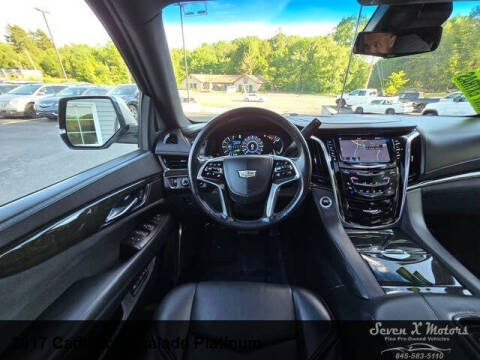 2017 Cadillac Escalade Platinum