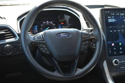 2021 Ford Edge SE