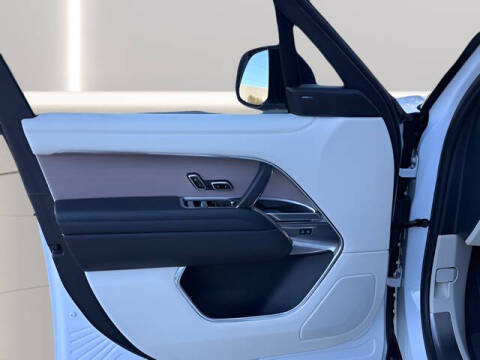 2023 Land Rover Range Rover P400 SE