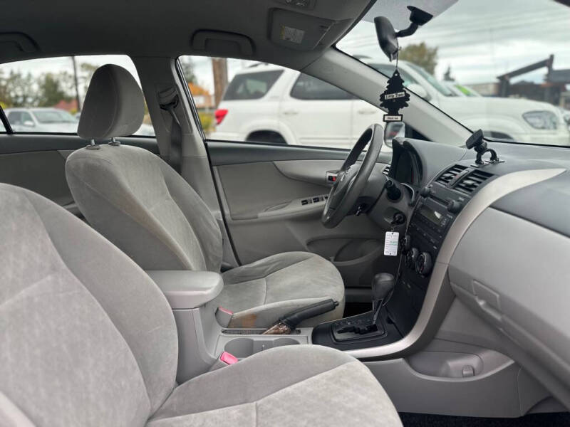 2009 Toyota Corolla LE