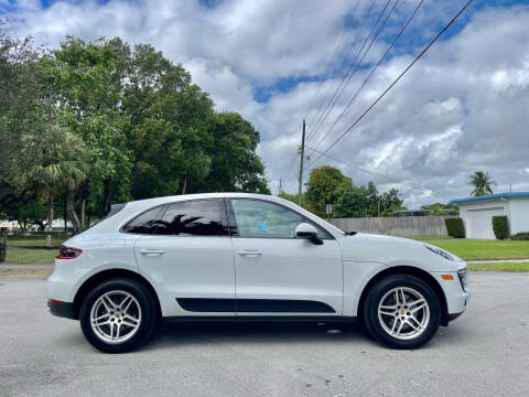 2017 Porsche Macan