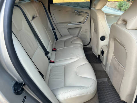 2013 Volvo XC60 T6 Premier Plus