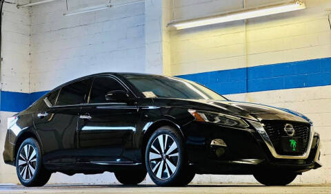 2020 Nissan Altima for sale at Island Auto in Grand Island NE