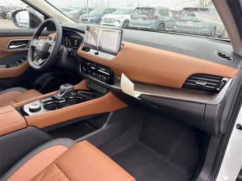 2025 Nissan Rogue Platinum