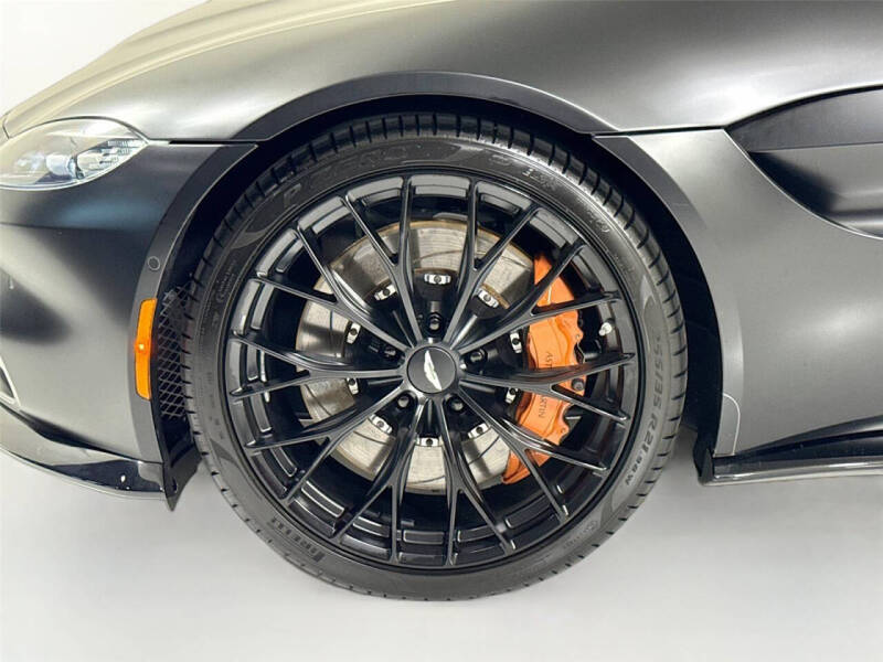 2022 Aston Martin Vantage