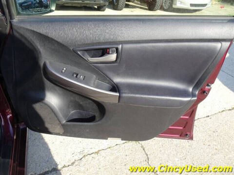 2013 Toyota Prius Three