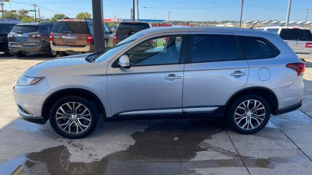 2016 Mitsubishi Outlander