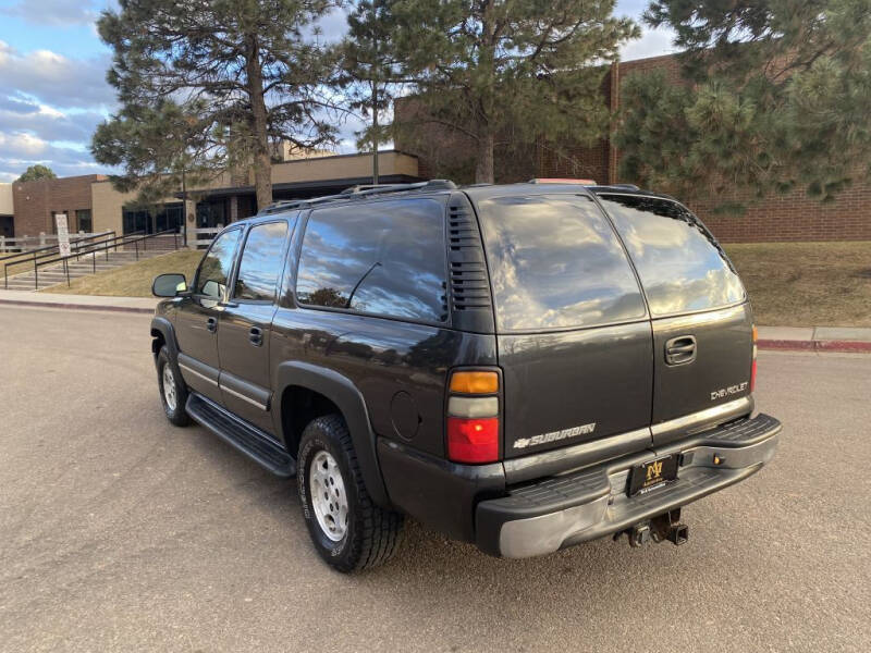 Image 5 of 2004 Chevrolet Suburban 1500