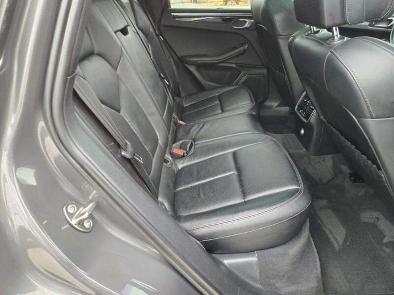 2015 Porsche Macan S