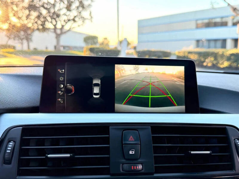 2017 BMW 3 Series 320i