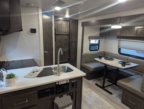 2021 Rockwood Sale Pending Mini Lite 2104S / 22ft