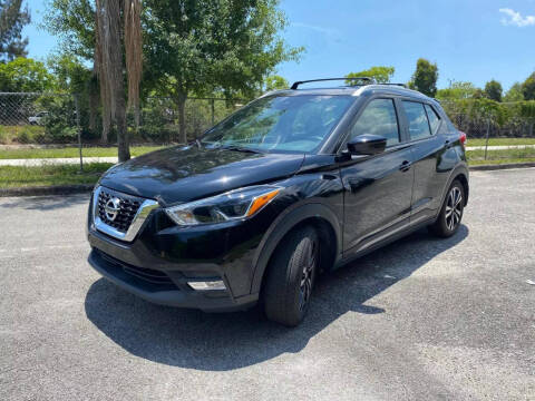 2020 Nissan Kicks SR