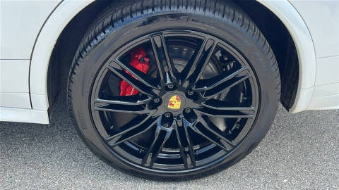 2016 Porsche Cayenne GTS