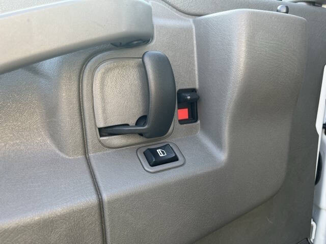 2023 Chevrolet Express 2500