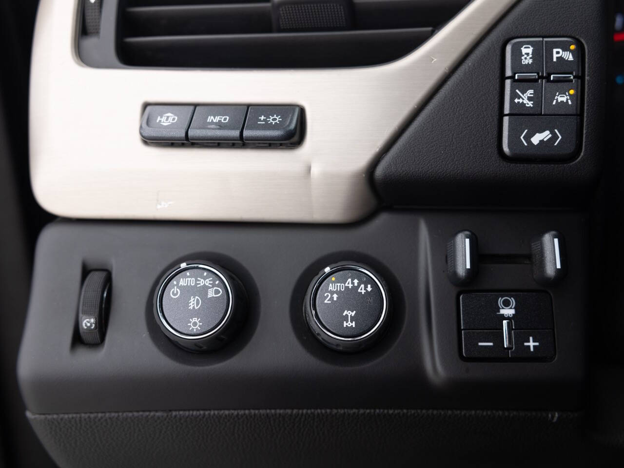 Used Car 2017 Gmc Yukon  Denali 4x4 4dr Suv For Sale Under $30,000 In Coal City, Illinois