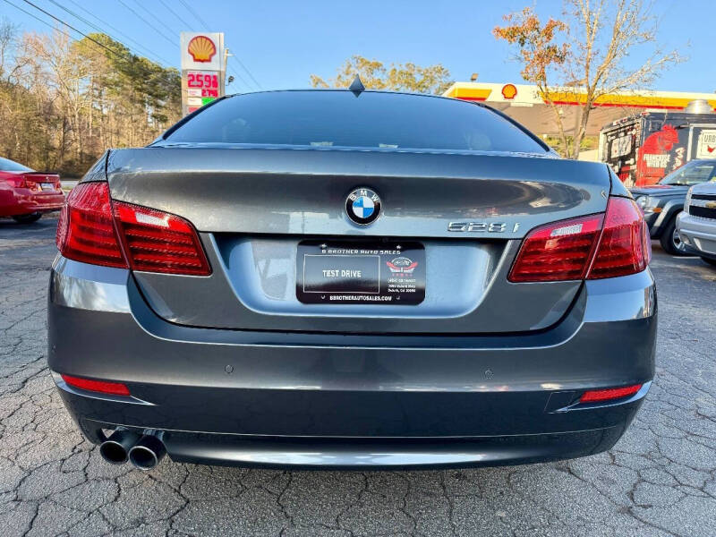 2016 BMW 5 Series 528i