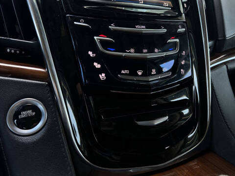 2015 Cadillac Escalade Luxury