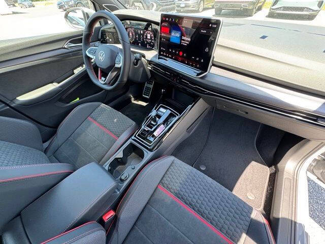 2026 Volkswagen Golf GTI SE