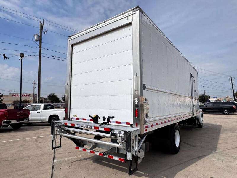 2019 International DuraStar 4300