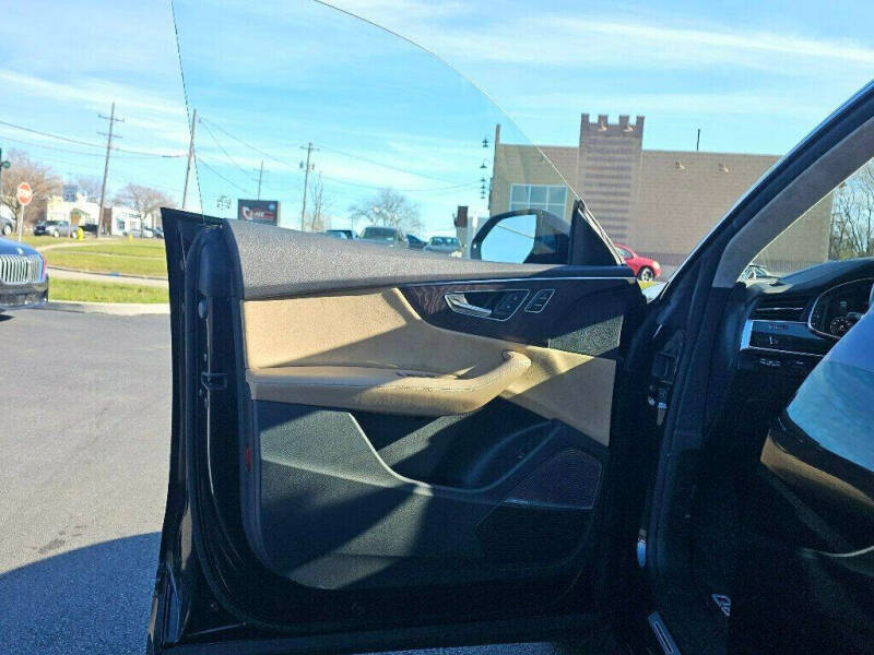 2019 Audi Q8 quattro Prestige 55 TFSI