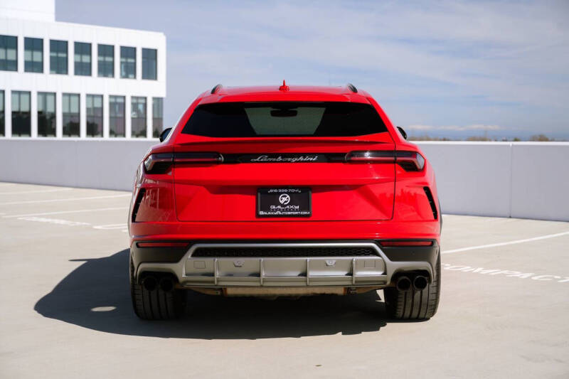 2019 Lamborghini Urus