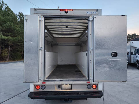 2023 Chevrolet Express 3500