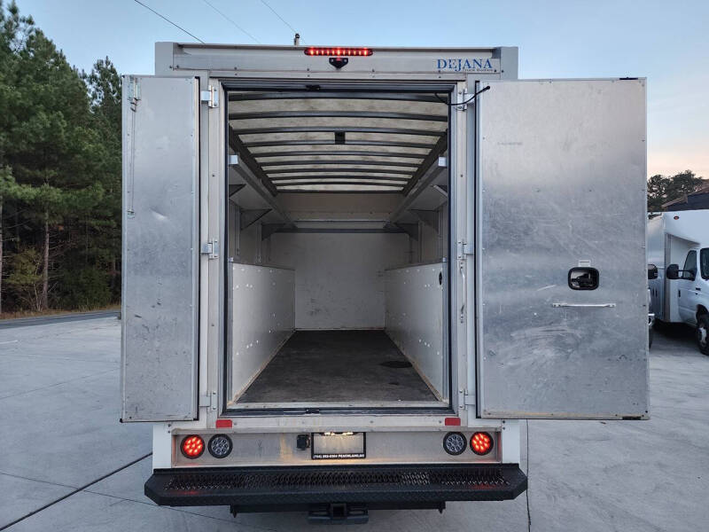 2023 Chevrolet Express 3500