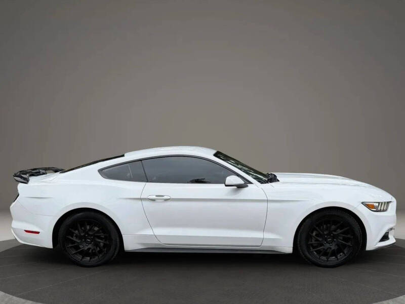 2017 Ford Mustang