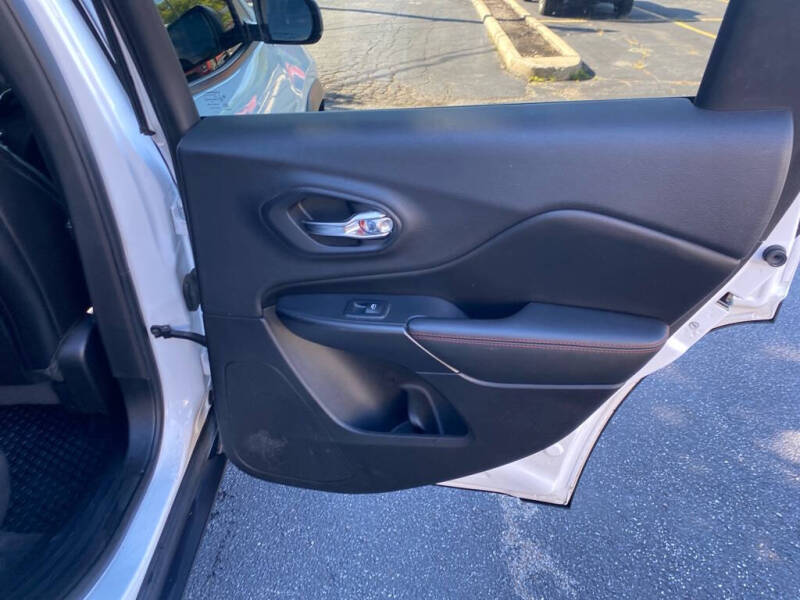 2019 Jeep Cherokee Trailhawk