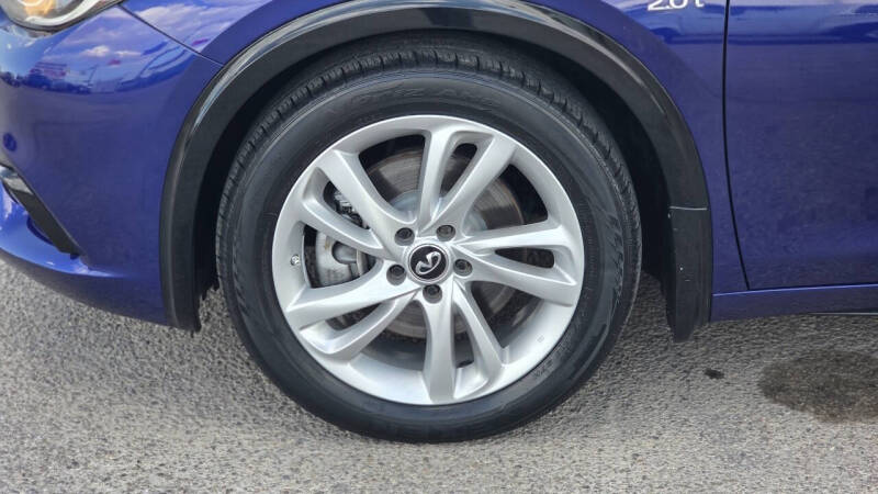 2018 Infiniti QX30 Premium