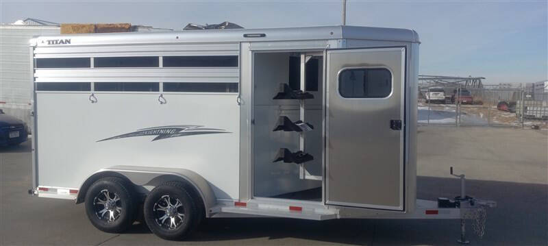 2023 Titan Trailer 3 Horse LIGHTNING