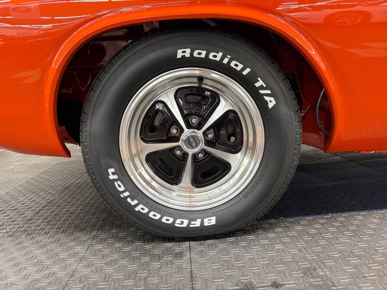1970 Dodge Challenger 24