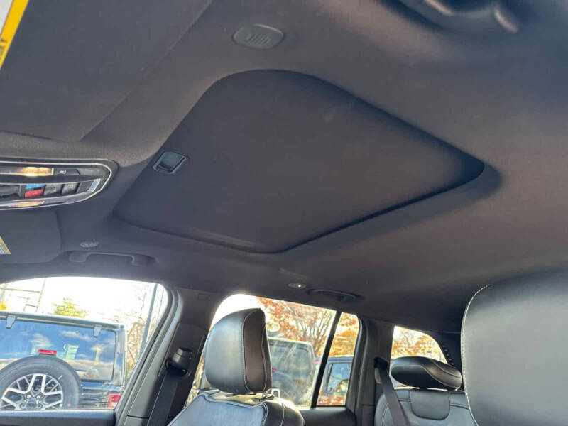 2022 Jeep Grand Cherokee Altitude