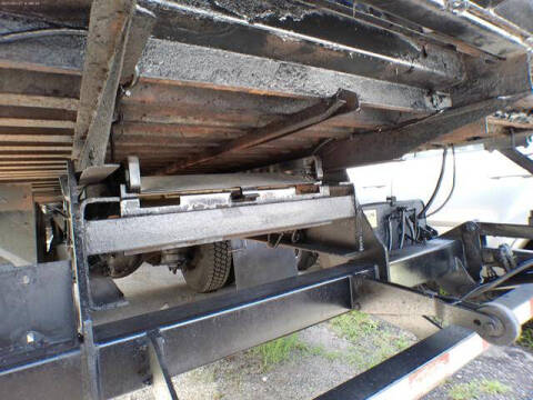 2015 Freightliner M2 106