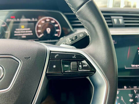 2024 Audi Q8 e-tron quattro Prestige