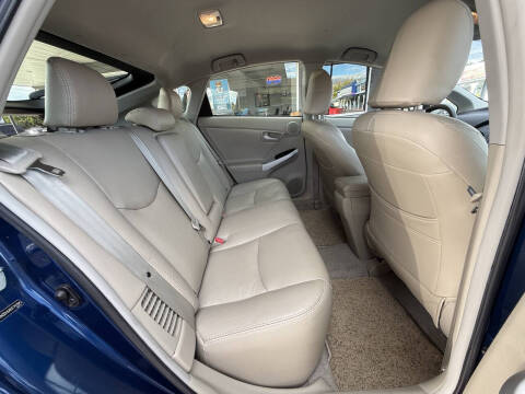 2010 Toyota Prius II