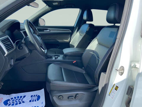 2022 Volkswagen Atlas Cross Sport SE 4Motion