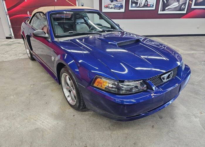 2004 Ford Mustang GT Deluxe