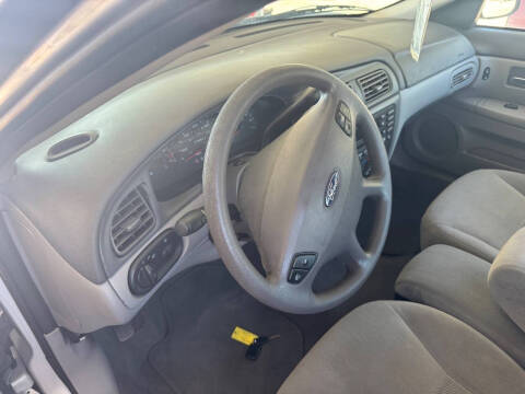 2003 Ford Taurus SES
