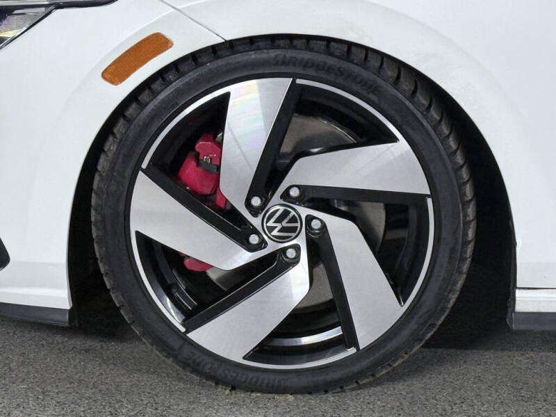 2022 Volkswagen Golf GTI S