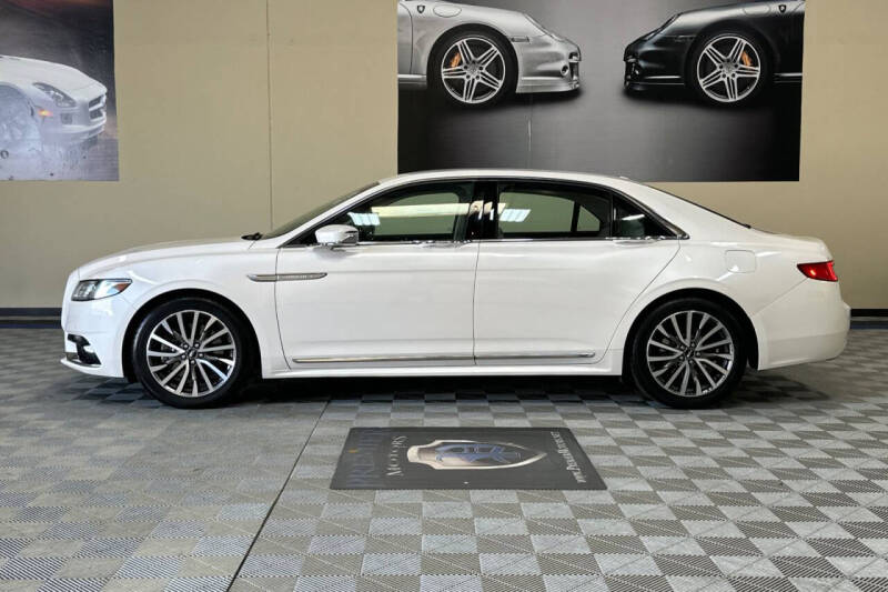 2017 Lincoln Continental Select