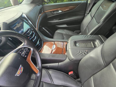 2016 Cadillac Escalade ESV Luxury Collection