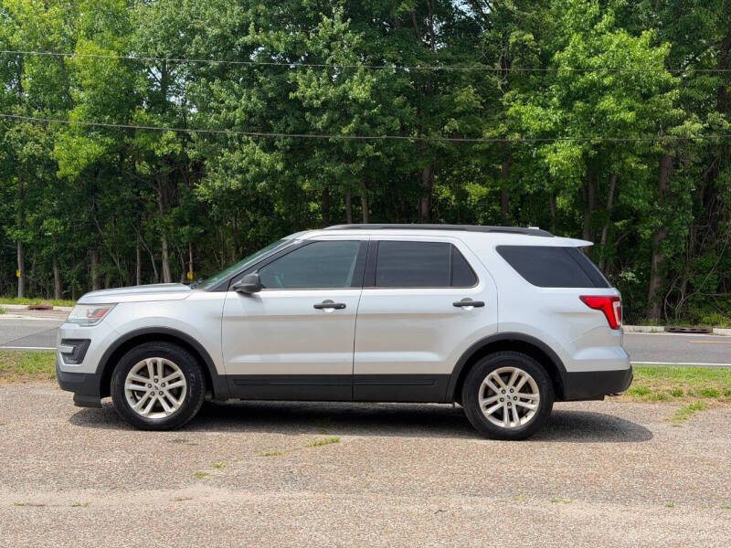2016 Ford Explorer