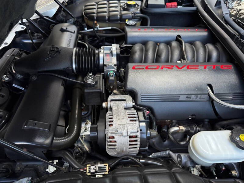 2004 Chevrolet Corvette