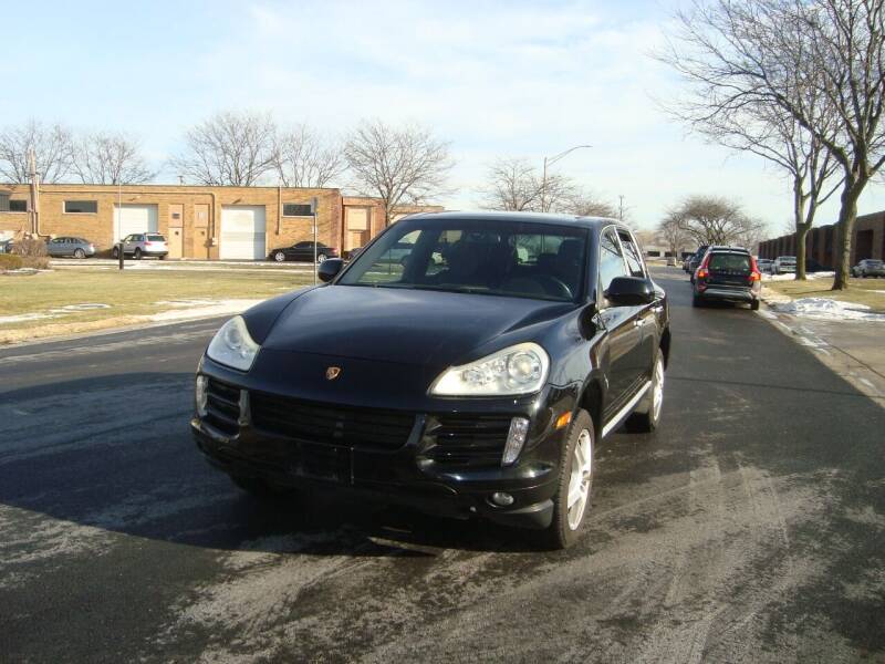 2009 Porsche Cayenne for sale at ARIANA MOTORS INC in Addison IL