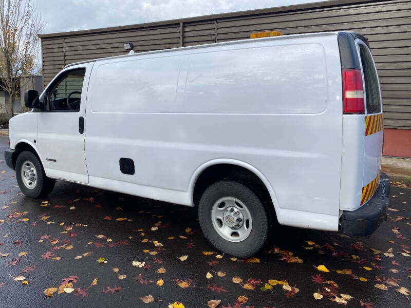 2004 Chevrolet Express 2500