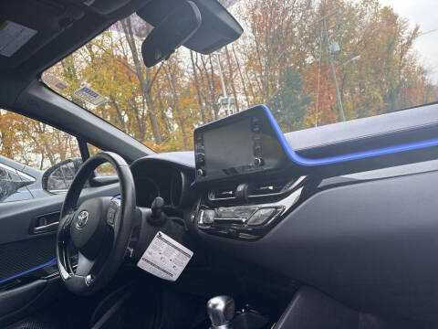 2021 Toyota C-HR XLE