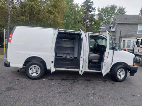 2017 Chevrolet Express 2500