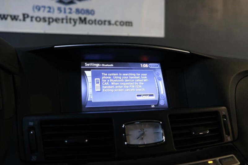 2015 Infiniti Q70 3.7